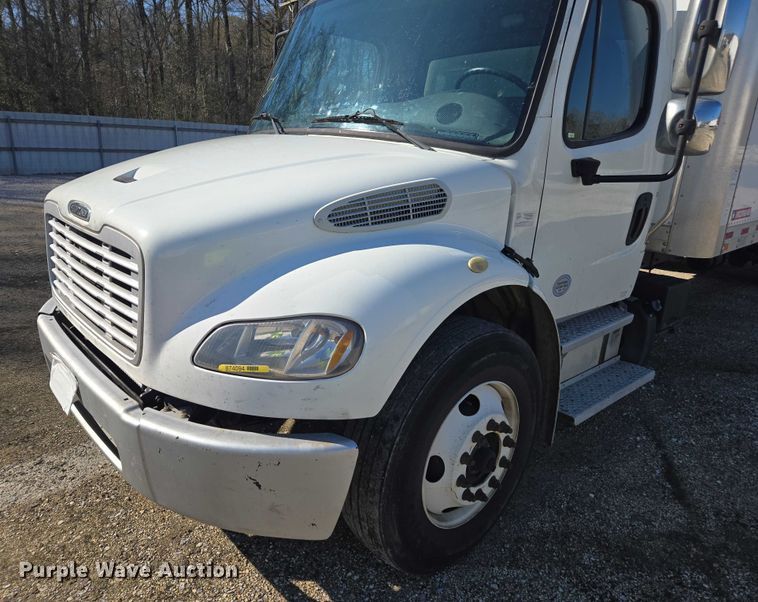 image for item YA1472 2019 Freightliner Business Class M2  box truck