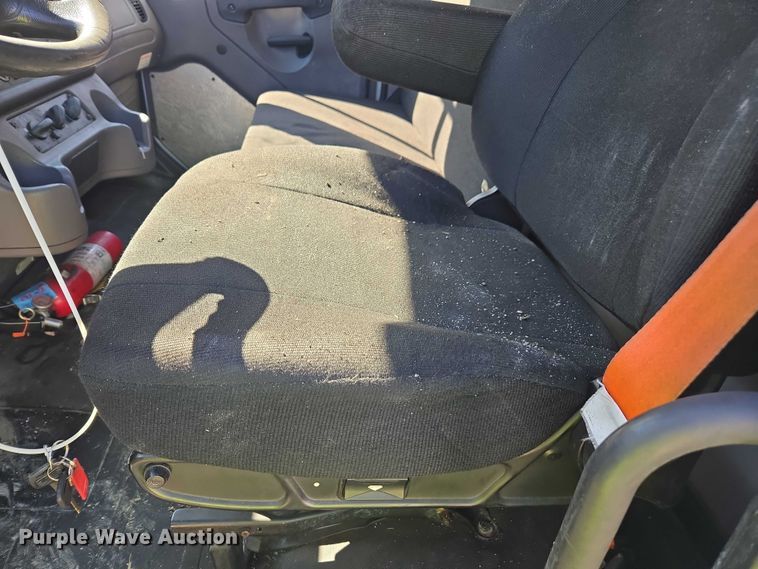 image for item YA1472 2019 Freightliner Business Class M2  box truck