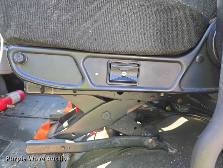 image for item YA1472 2019 Freightliner Business Class M2  box truck