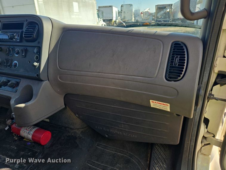 image for item YA1472 2019 Freightliner Business Class M2  box truck