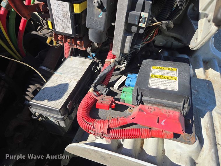 image for item YA1472 2019 Freightliner Business Class M2  box truck