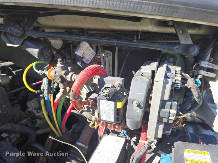 image for item YA1472 2019 Freightliner Business Class M2  box truck