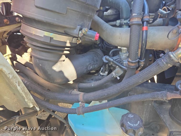 image for item YA1472 2019 Freightliner Business Class M2  box truck