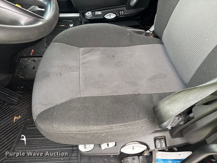 image for item YA1509 2023 Kenworth T680 semi truck