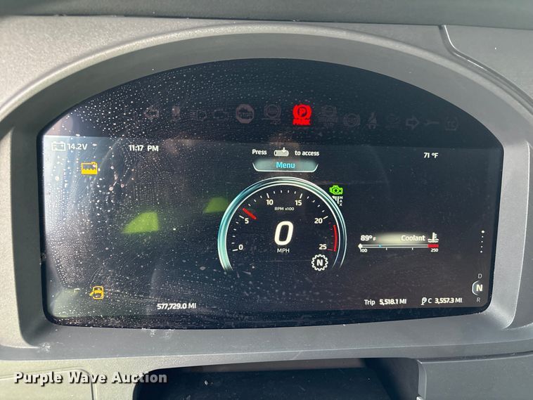 image for item YA1509 2023 Kenworth T680 semi truck