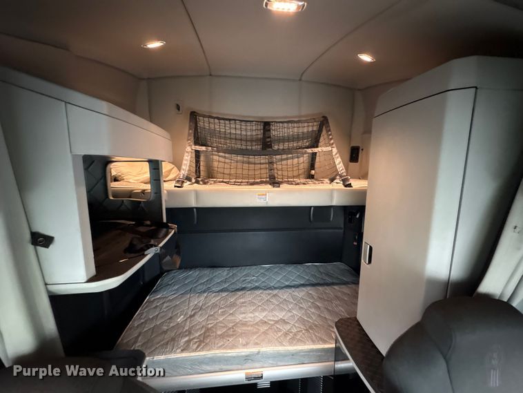 image for item YA1509 2023 Kenworth T680 semi truck