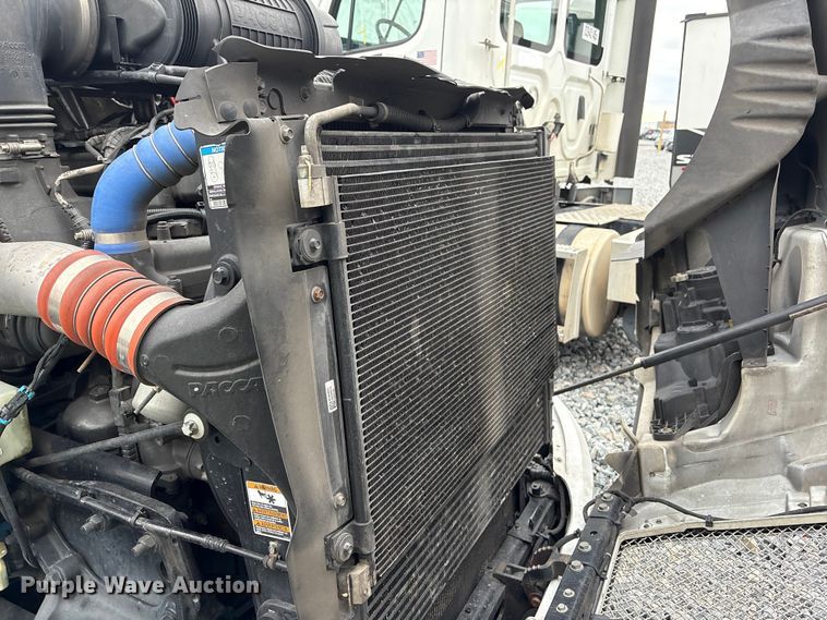 image for item YA1509 2023 Kenworth T680 semi truck