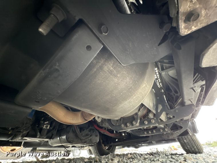 image for item YA1509 2023 Kenworth T680 semi truck