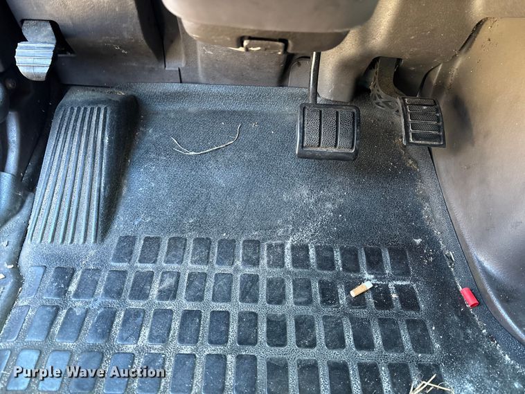 image for item YA1532 2018 Volvo VNL semi truck