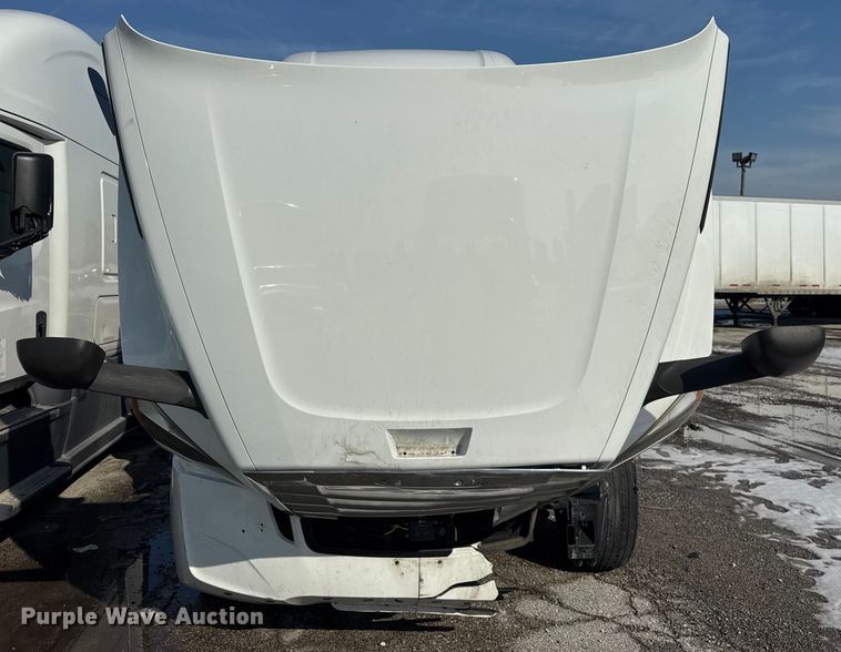 image for item YA1674 2018 Freightliner Cascadia semi truck