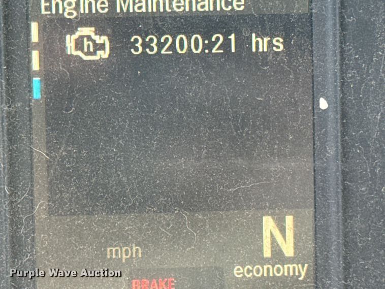 image for item YA1674 2018 Freightliner Cascadia semi truck