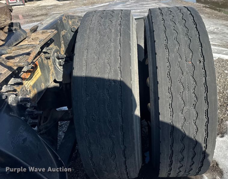 image for item YA1674 2018 Freightliner Cascadia semi truck