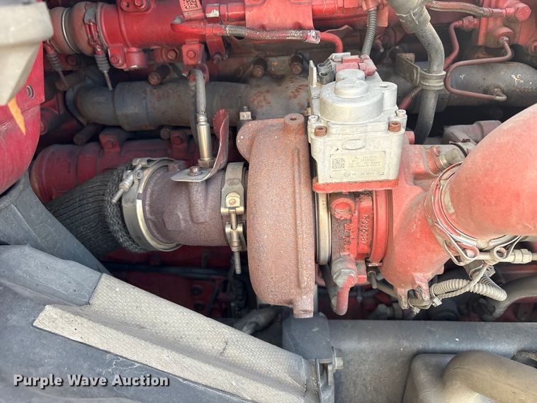 image for item YA1689 2018 International LT625 semi truck