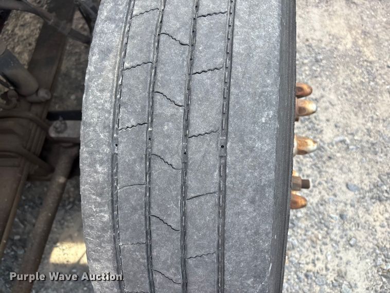 image for item YA1689 2018 International LT625 semi truck