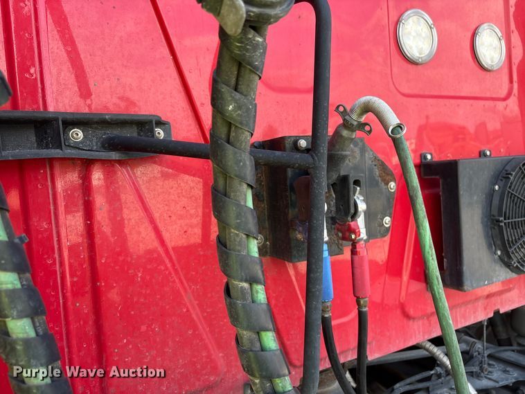 image for item YA1695 2019 International LT625 semi truck