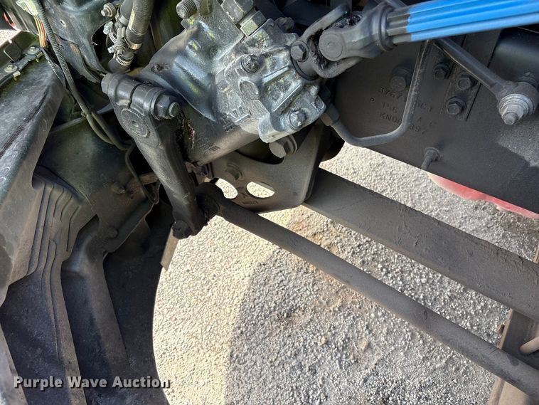 image for item YA1695 2019 International LT625 semi truck