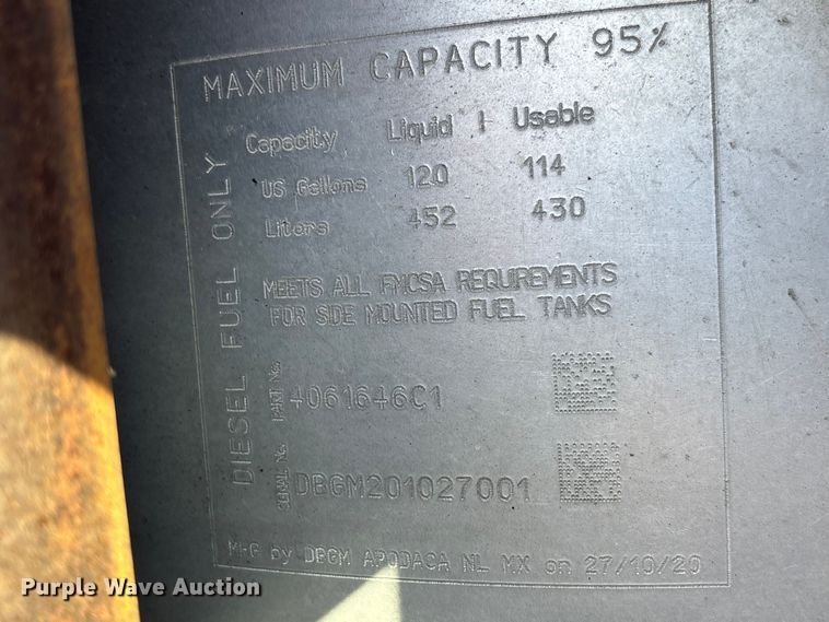 image for item YA1695 2019 International LT625 semi truck