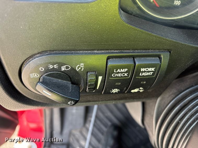 image for item YA1695 2019 International LT625 semi truck