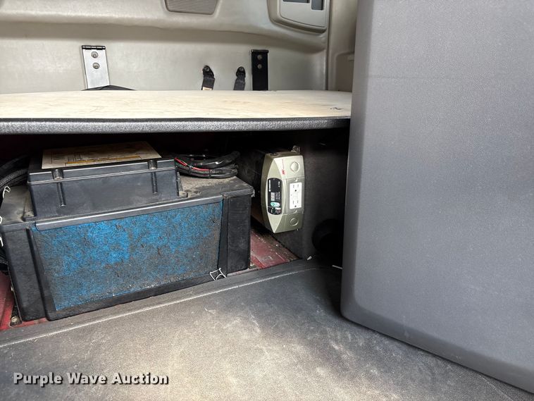 image for item YA1695 2019 International LT625 semi truck