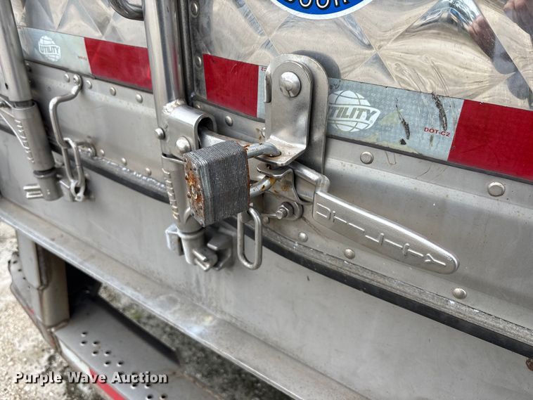 image for item YA1739 2023 Utility VS2RA refrigerated van trailer