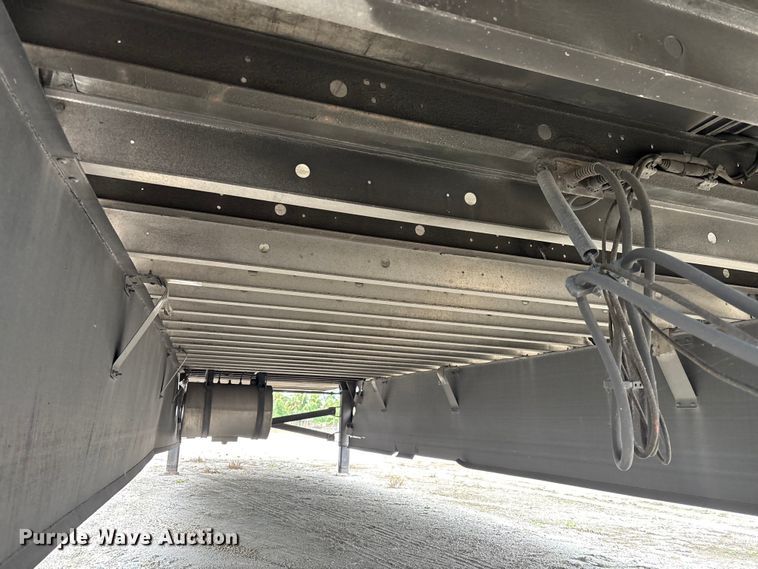 image for item YA1739 2023 Utility VS2RA refrigerated van trailer