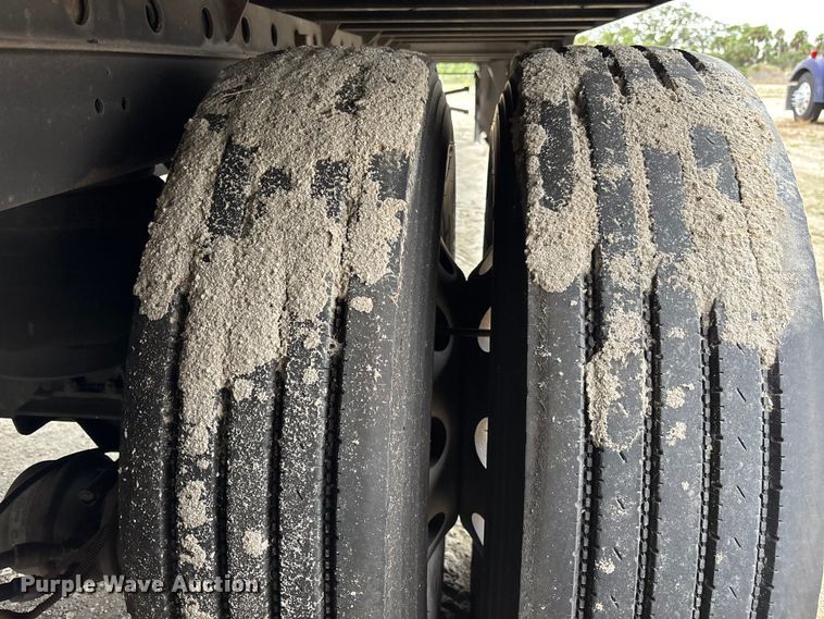 image for item YA1739 2023 Utility VS2RA refrigerated van trailer