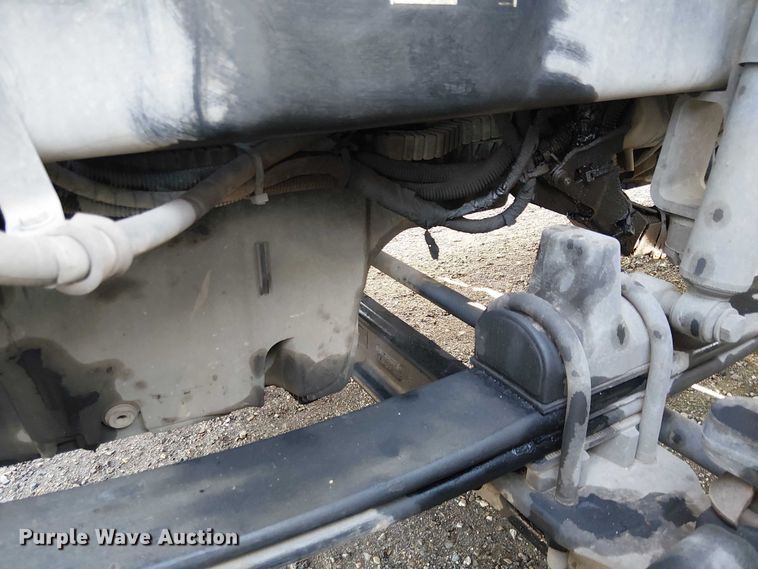 image for item YA1752 2018 Peterbilt 579 semi truck