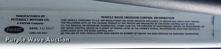 image for item YA1752 2018 Peterbilt 579 semi truck