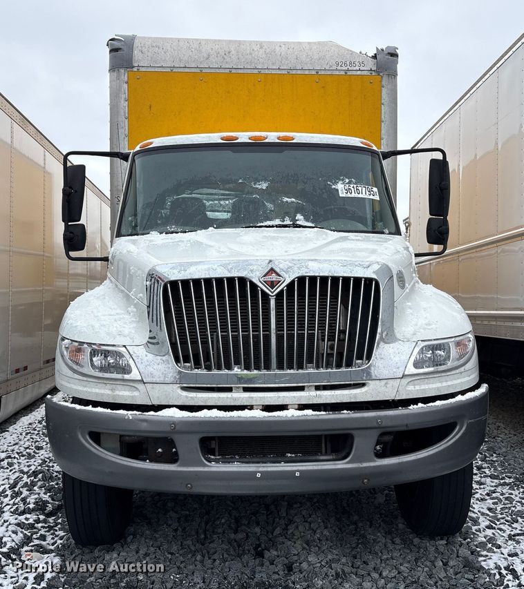 image for item YA1755 2016 International 4300 box truck