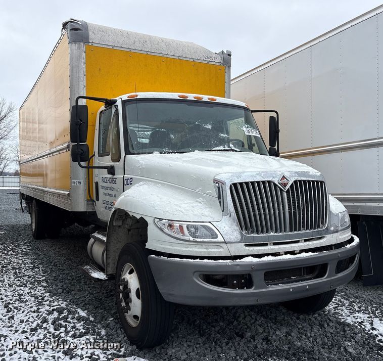 image for item YA1755 2016 International 4300 box truck