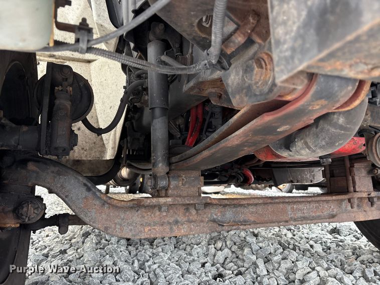 image for item YA1755 2016 International 4300 box truck