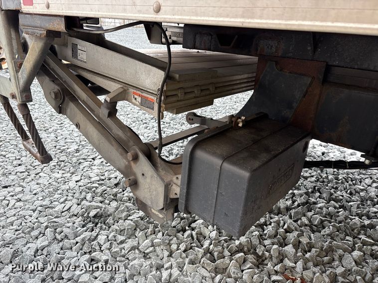 image for item YA1755 2016 International 4300 box truck