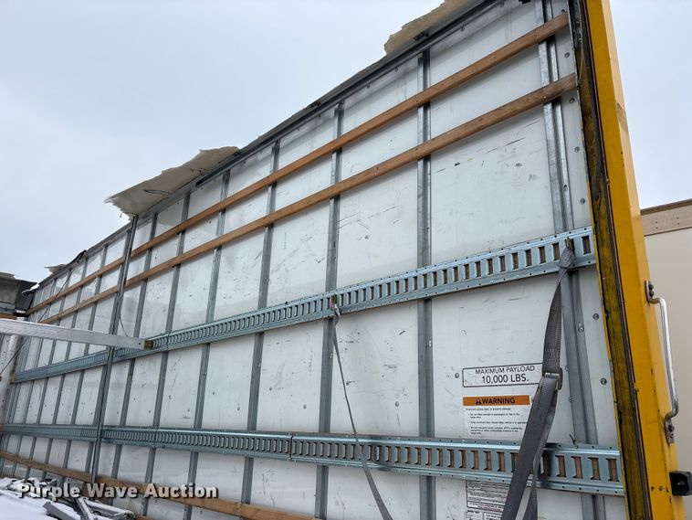 image for item YA1755 2016 International 4300 box truck