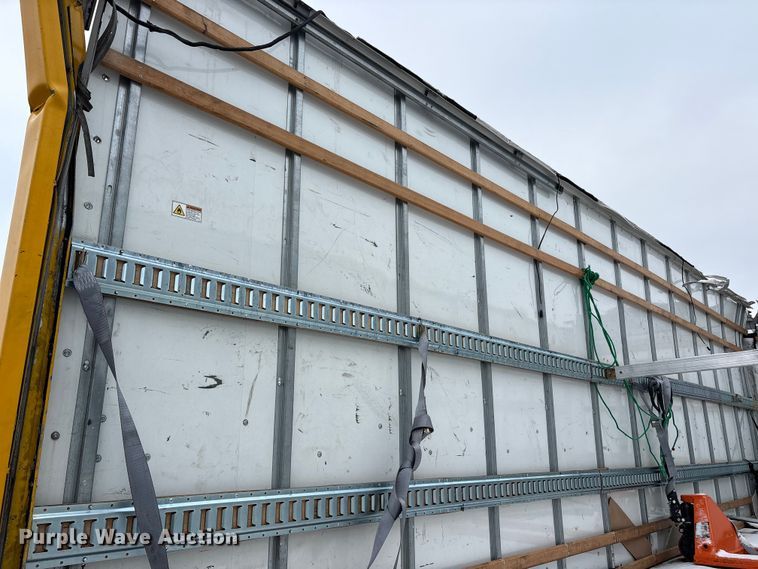 image for item YA1755 2016 International 4300 box truck