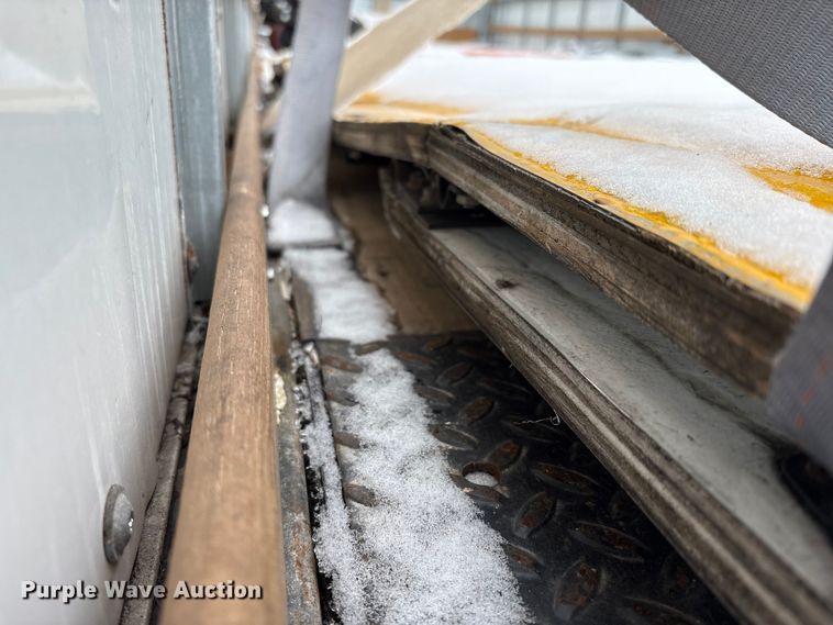 image for item YA1755 2016 International 4300 box truck