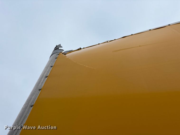 image for item YA1755 2016 International 4300 box truck