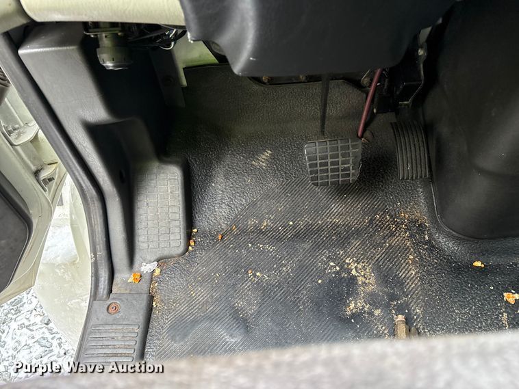 image for item YA1755 2016 International 4300 box truck