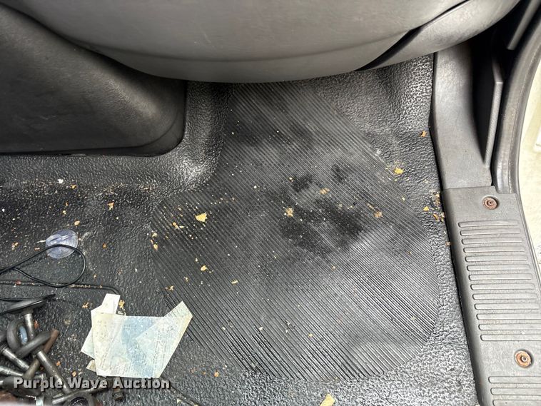 image for item YA1755 2016 International 4300 box truck