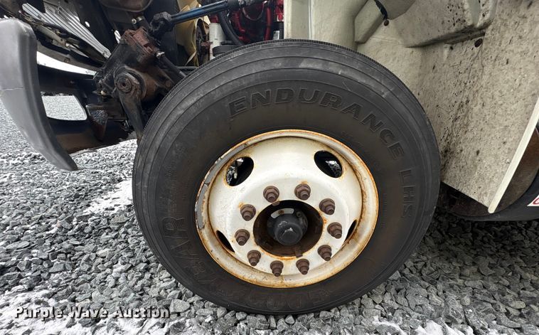 image for item YA1755 2016 International 4300 box truck