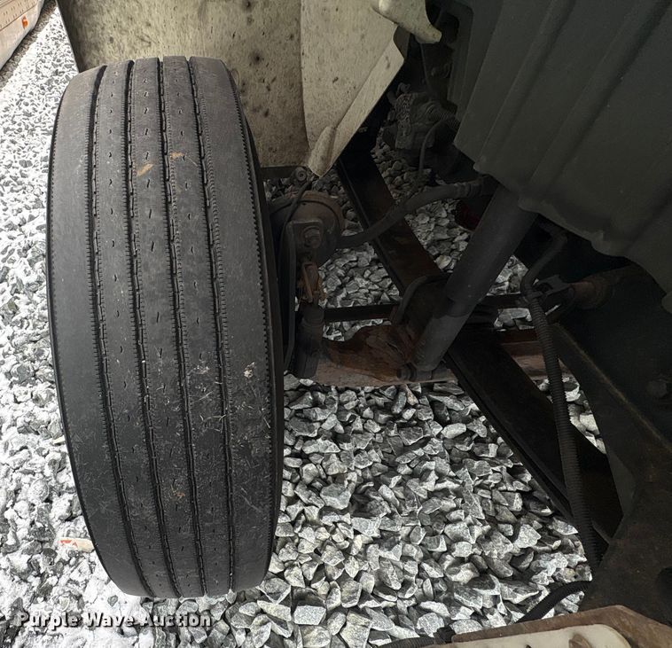 image for item YA1755 2016 International 4300 box truck