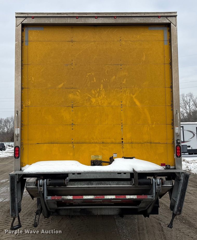 image for item YA1756 2019 International 4300 box truck