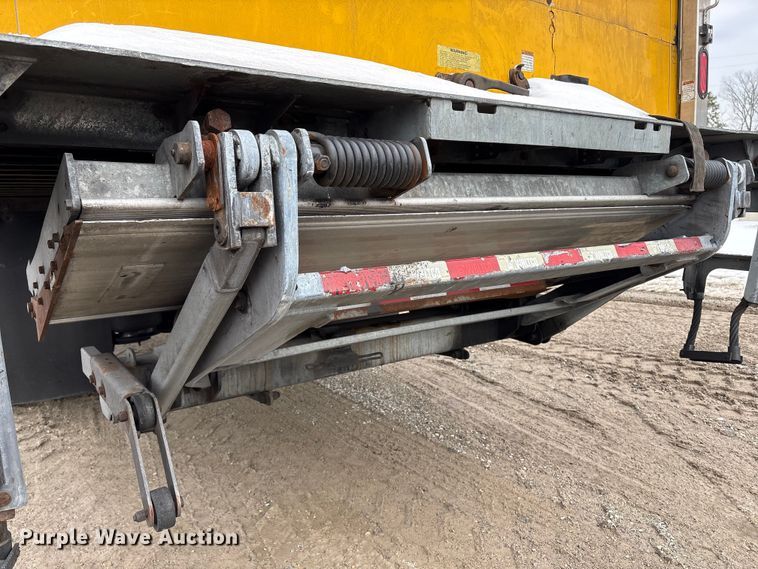 image for item YA1756 2019 International 4300 box truck