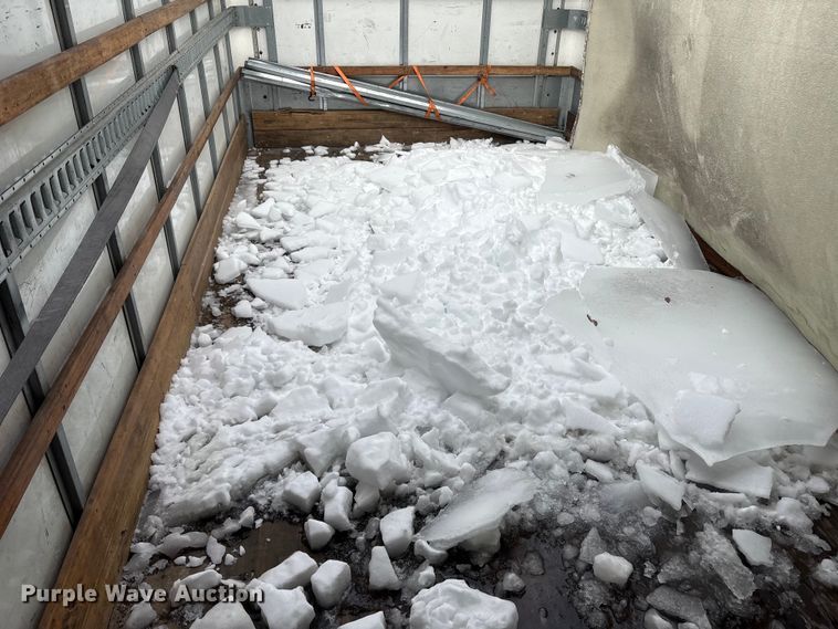 image for item YA1756 2019 International 4300 box truck