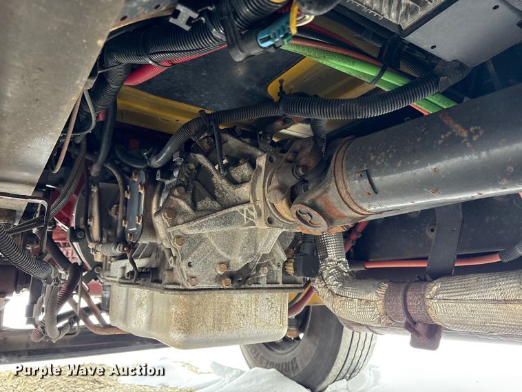 image for item YA1756 2019 International 4300 box truck