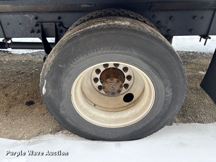 image for item YA1756 2019 International 4300 box truck