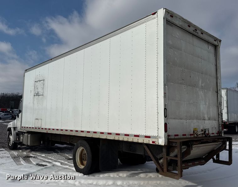 image for item YA1790 2016 Hino box truck