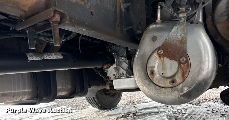 image for item YA1790 2016 Hino box truck