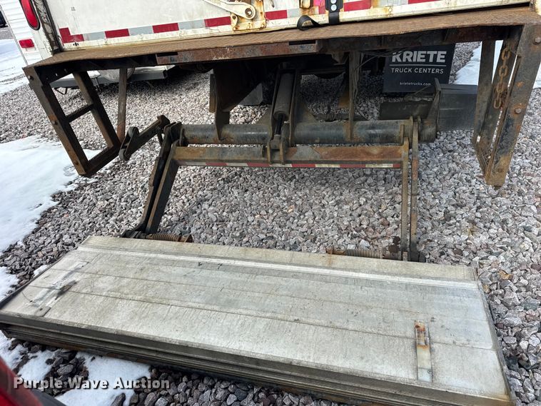 image for item YA1790 2016 Hino box truck