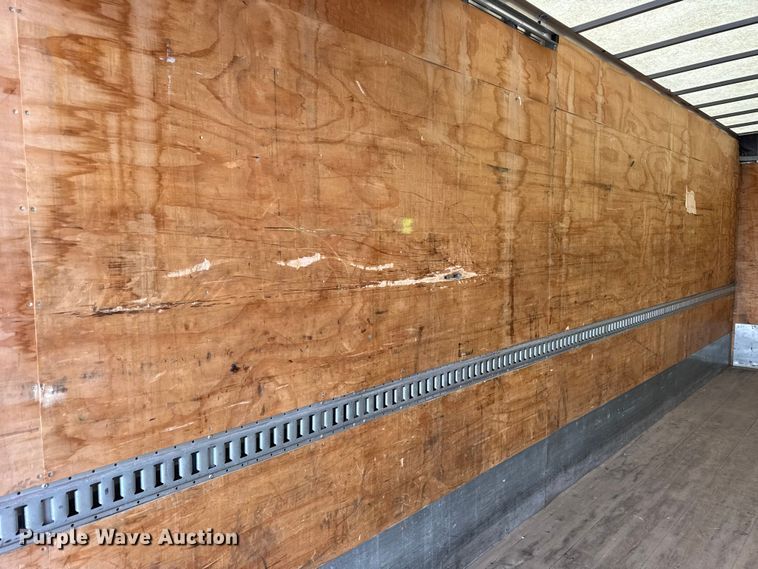 image for item YA1790 2016 Hino box truck