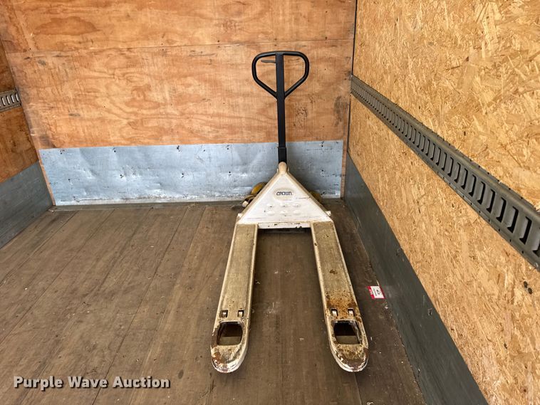 image for item YA1790 2016 Hino box truck